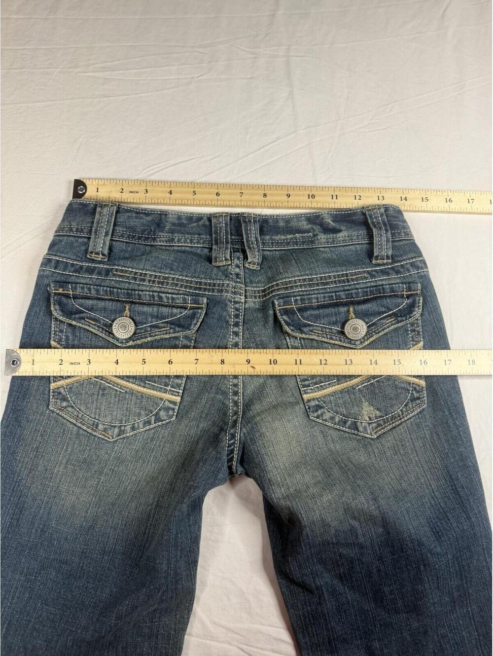 👖✨ Y2K Aeropostale Chelsea Bootcut Jeans 3/4 Short ✨👖 - Picture 16 of 16
